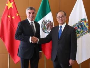 Tony Gali se reúne con embajador de China