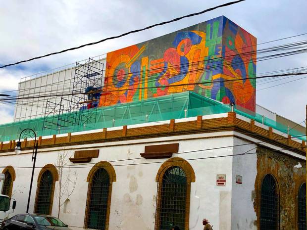 Lazcarro realiza mural en placa de acero esmaltado más grande de México