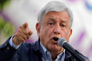Que autoridades electorales resuelvan el caso Puebla: López Obrador