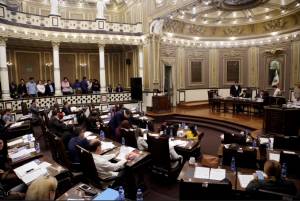 Fiscal de Puebla sigue en funciones; Morena no logró destituirlo