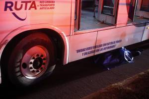 Camión de RUTA arrolla a un hombre en la 11 Sur y Municipio Libre