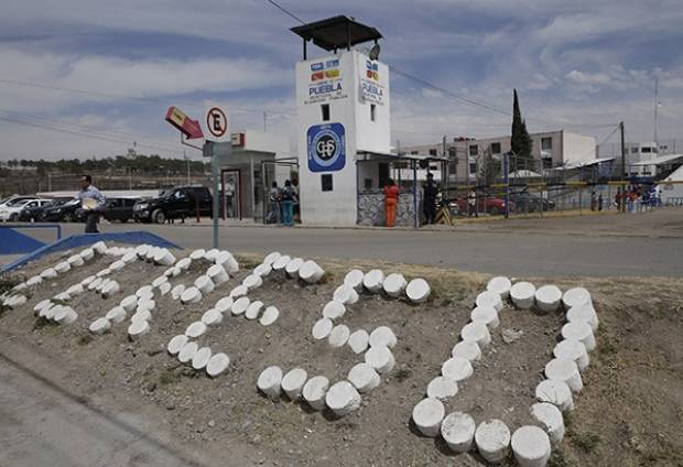 A diario, 3 dejan cárceles de Puebla