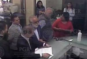 INE ordena a PGR ocultar videos y comunicados de Anaya