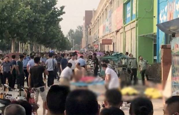 Tragedia en China por explosión en la salida de un jardín de niños