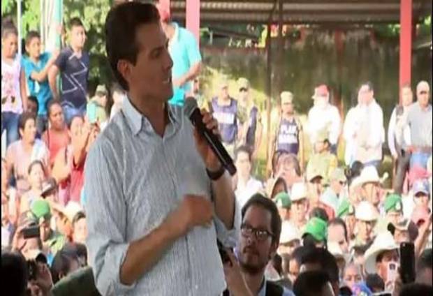 Peña Nieto recomienda a damnificados por sismo hacer &quot;tandas&quot; para reconstruir viviendas