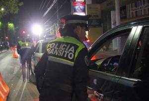 Alcoholímetro en Puebla remitió 20 vehículos al corralón