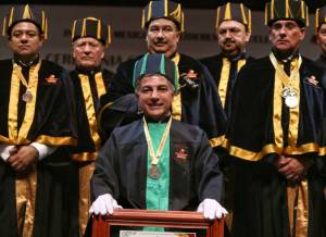 Tony Gali recibe honoris causa del Instituto Mexicano de Líderes de Excelencia