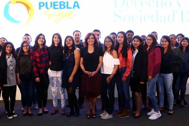 DIF Puebla promueve el uso responsable de las redes sociales