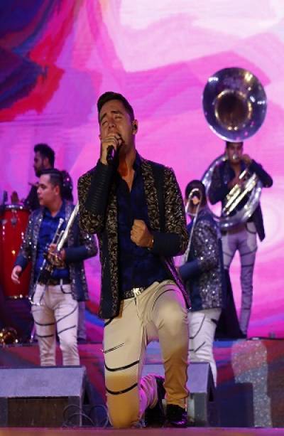 Feria de Puebla 2018: Banda Carnaval puso a bailar al Foro Artístico