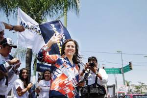 Margarita Zavala promete revisar impuesto a la gasolina