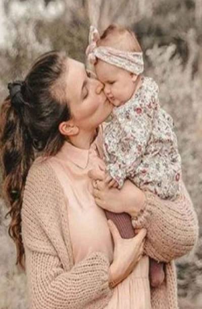 Bebés eligen a su mamá, según la Teoría Kundalini