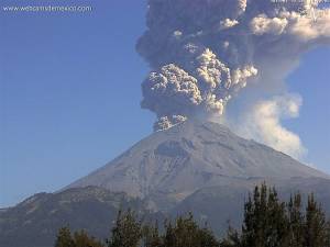 Popocatépetl presenta la actividad eruptiva más grande desde 2013