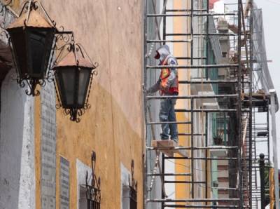Pese a reconstrucción por sismo, cae 32% inversión en la industria de la construcción en Puebla