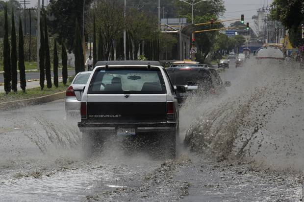 Tormentas intensas en Puebla por tres fenómenos naturales