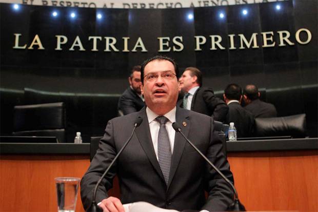 Ricardo Urzúa, entre los legisladores con millonarios contratos federales