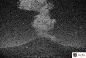 Popocatépetl amaneció con fumarola de 1 km con bajo contenido de ceniza