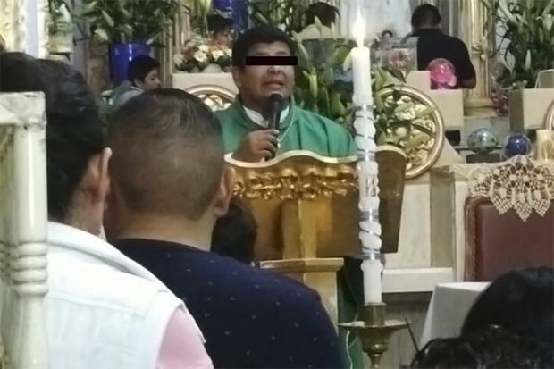 Falso sacerdote robó casi 4 mdp a fieles de Huehuetlán, Puebla