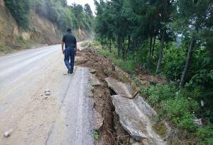 Sismo fractura carretera de Ozolco, ruta de evacuación de contingencia del Popo