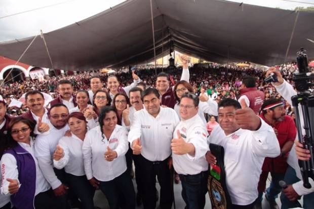 Barbosa cerró campaña en San Pedro Cholula