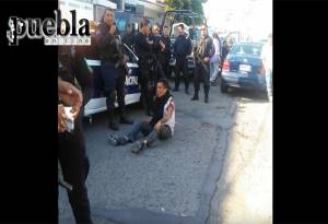 Detienen y golpean a asaltante de Ruta 3 en Cuautlancingo, Puebla