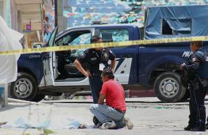 FOTOS: Muere albañil electrocutado en Xonacatepec