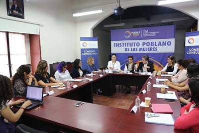 Sociedad y gobierno revisan estrategias en el combate a la violencia de género en Puebla