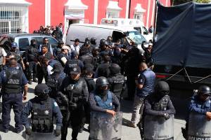 Liberan a 20 de 36 policías detenidos en Ciudad Serdán