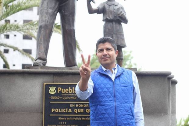 Eduardo Rivera presenta la APP de Puebla capital
