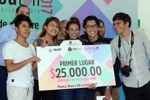 Creatón 2017 premia a equipos ganadores de ocho universidades de Puebla
