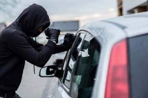 Los 15 autos estacionados más robados en el país