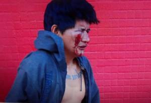 Vecinos del Barrio de Santiago detuvieron y golpearon a ladrón de estudiantes
