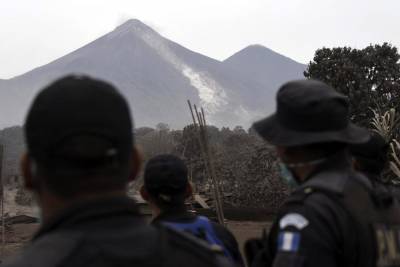 Van 62 muertos por erupción del Volcán de Fuego en Guatemala
