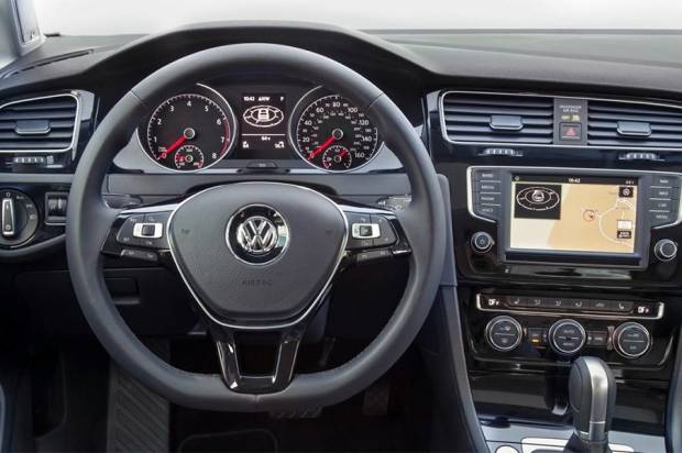 Volkswagen también revisará casi 3 mil unidades Golf afectadas
