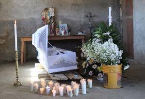 Velan a los peregrinos de Huejotzingo que murieron en accidente en la autopista México-Puebla