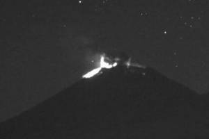 Explosión del Popocatépetl esta madrugada lanza ceniza a Puebla y las Cholulas