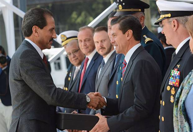 Peña Nieto entrega a la BUAP la condecoración Victoria de la República