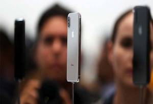 Samsung ganará 110 dólares por cada iPhone X que se venda