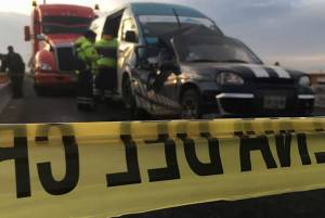 Accidente deja dos muertos y caos vial en la autopista México-Puebla