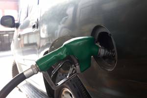 Gasolineros elevaron 5 por ciento el precio de la Magna en diciembre