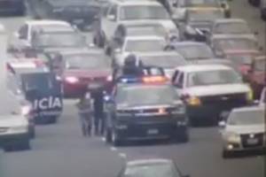 VIDEO: Capturan a ladrones de autopartes en Vía Atlixcáyotl