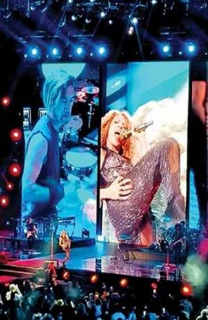 Shakira suspendió segundo concierto en Los Ángeles