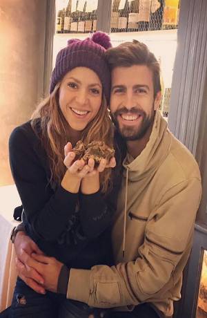 Shakira y Piqué presumen su amor en redes sociales