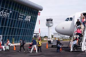 Sube 34% flujo de pasajeros en aeropuertos de Puebla y Tehuacán