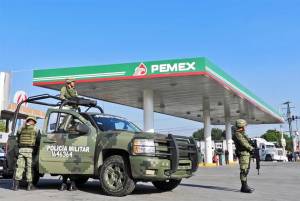 FOTOS: SEDENA, PF y SAT realizan revisión a gasolineras en Puebla