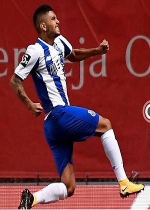 VIDEO: Tecatito Corona se presentó con gol en el Porto