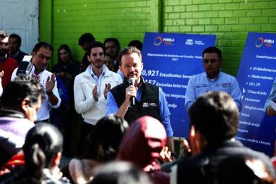 Más escuelas de Puebla cuentan sanitarios rehabilitados: Banck