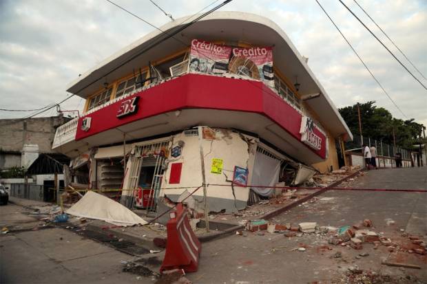 69 muertos y 20 mil casas dañadas en Morelos por sismo: Graco