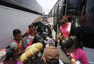 Arzobispo de Puebla pide a migrantes mantener la fe y la esperanza
