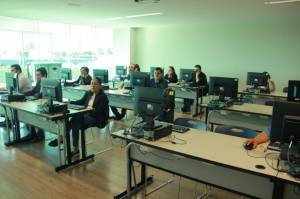 Presentan examen 207 aspirantes a consejeros del IEE Puebla