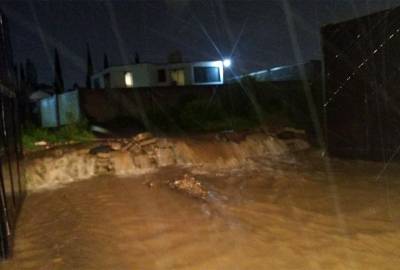 VIDEOS: Se inunda el centro de Cuautlancingo por desboramiento de canal